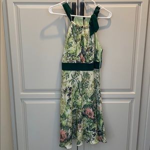 Eva Franco - Super cute dress for spring.